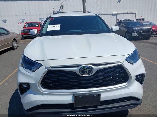 2023 TOYOTA HIGHLANDER LE