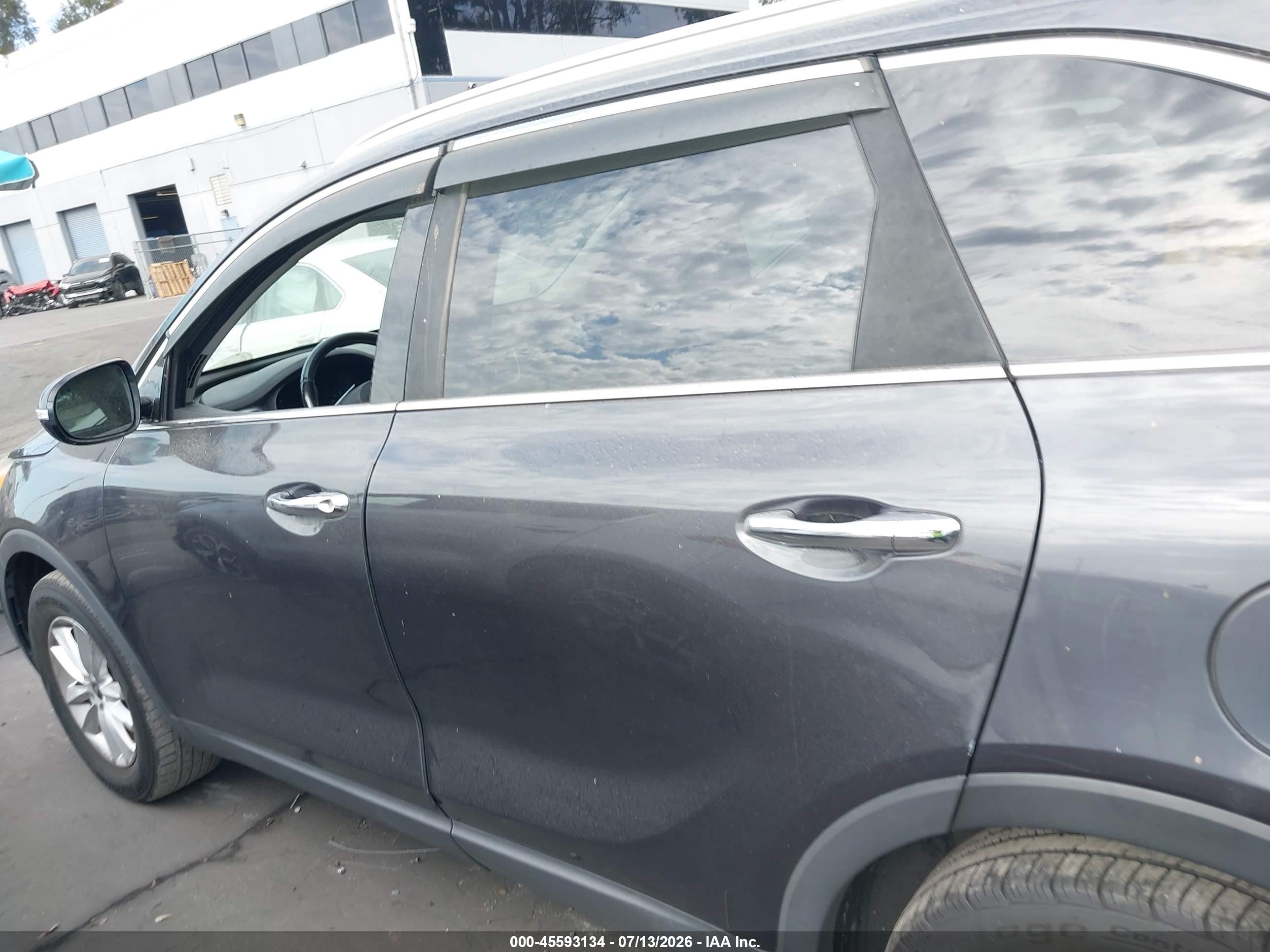 2019 KIA SORENTO 2.4L LX