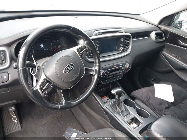 2019 KIA SORENTO 2.4L LX