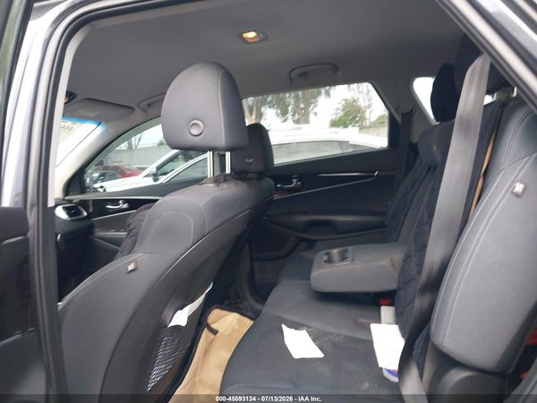 2019 KIA SORENTO 2.4L LX