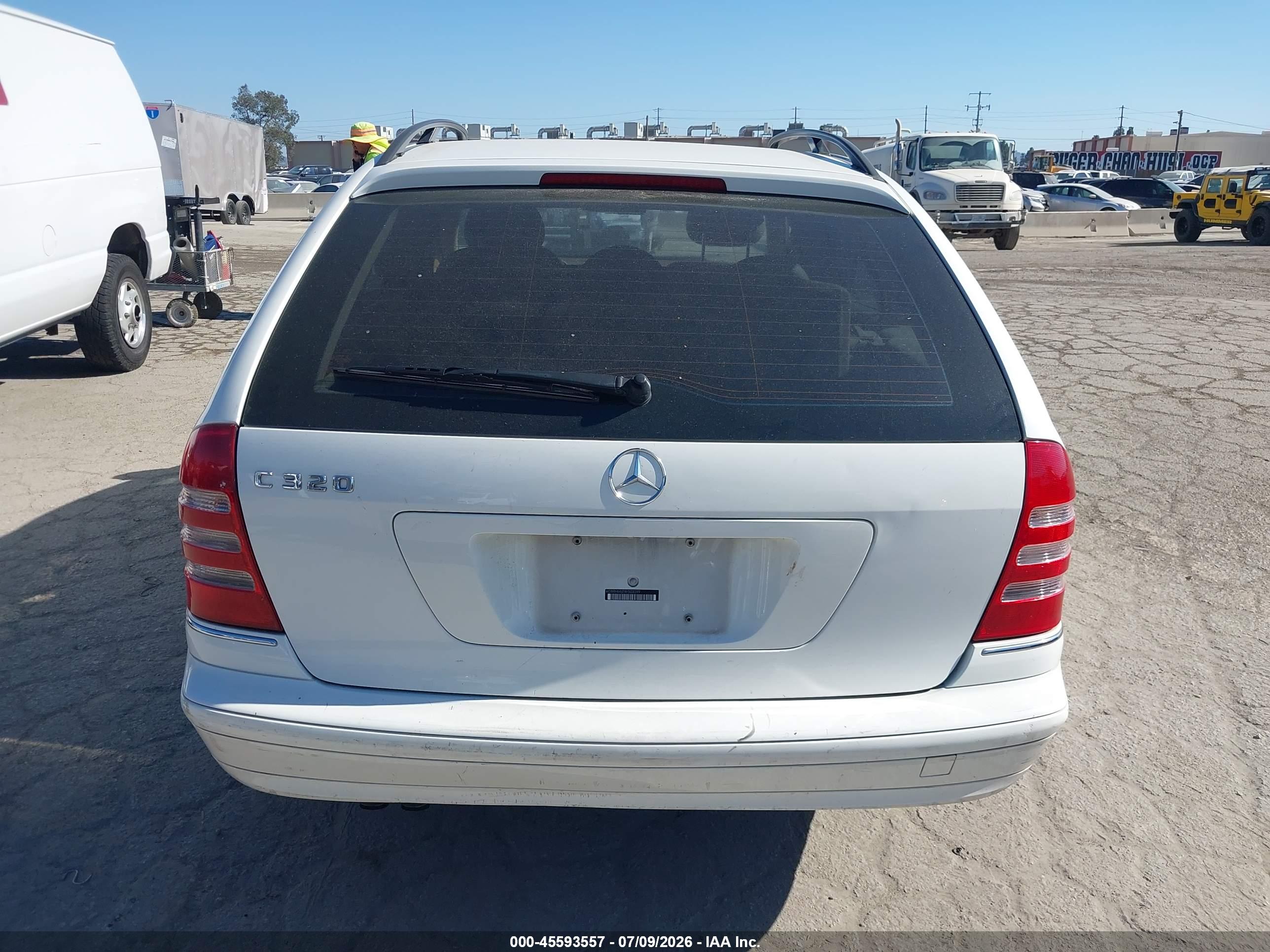 2004 MERCEDES-BENZ C 320 C320
