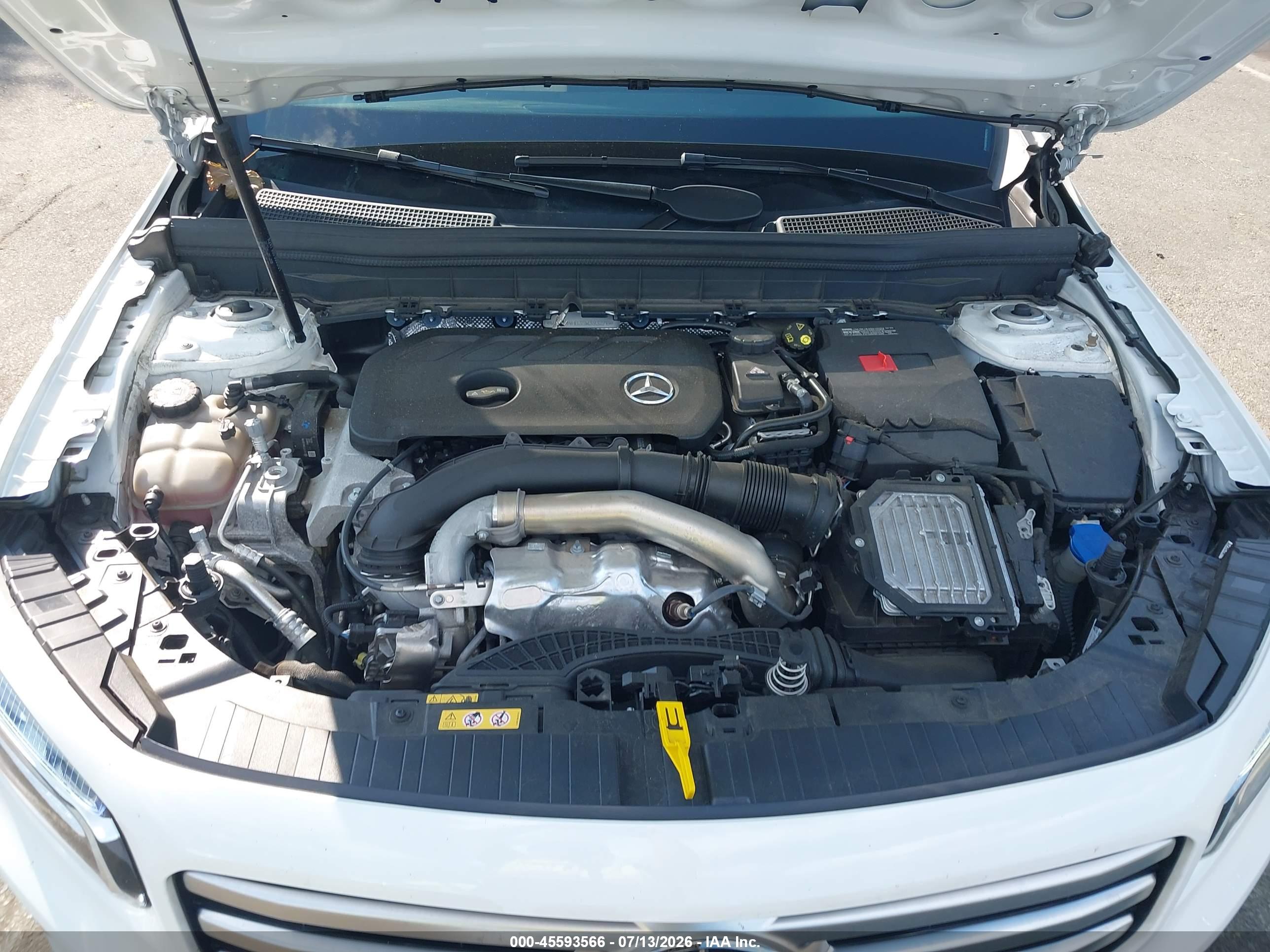 2025 MERCEDES-BENZ GLB 250 4MATIC