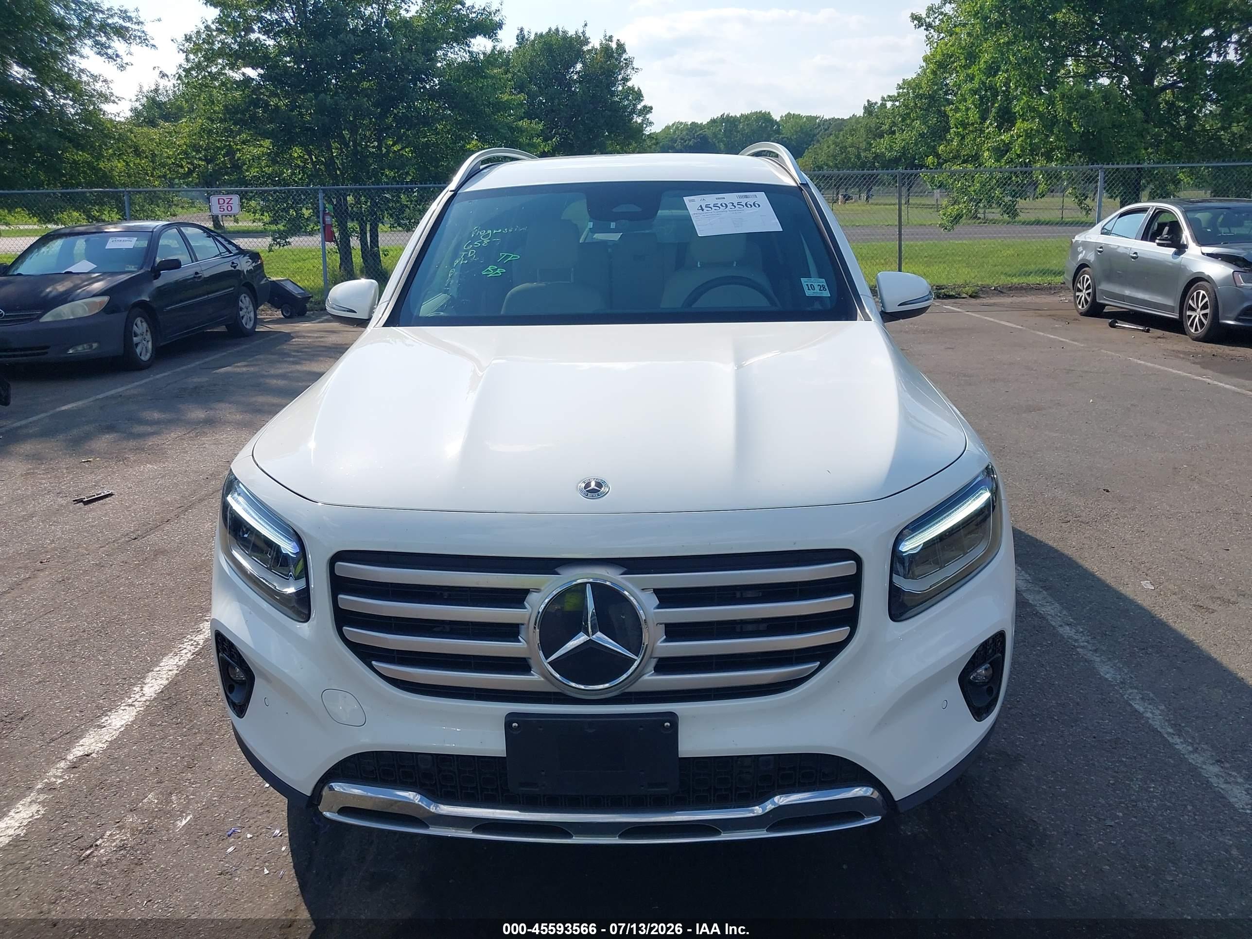 2025 MERCEDES-BENZ GLB 250 4MATIC