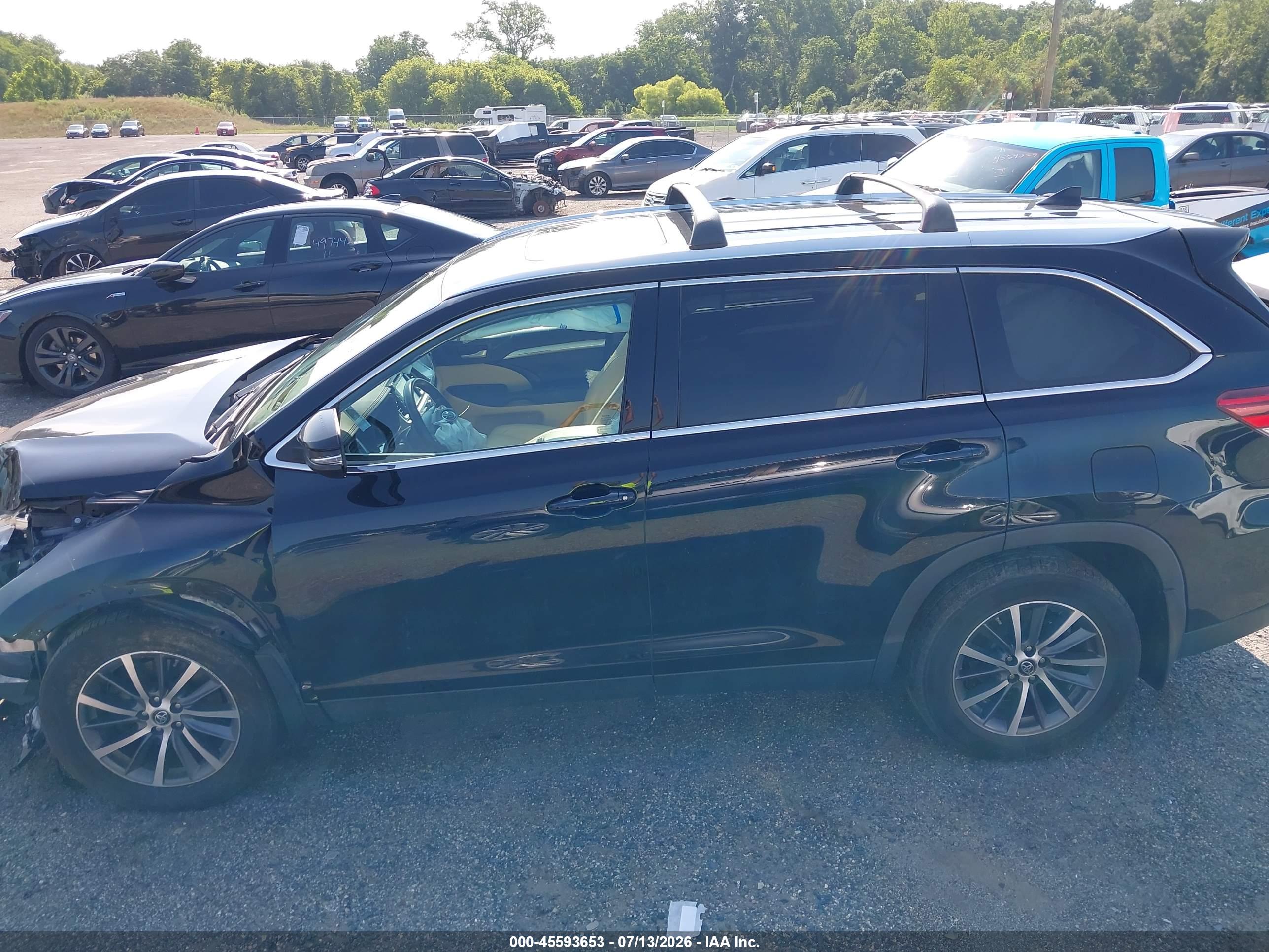 2019 TOYOTA HIGHLANDER XLE