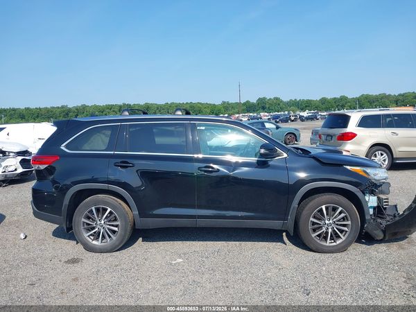 2019 TOYOTA HIGHLANDER XLE