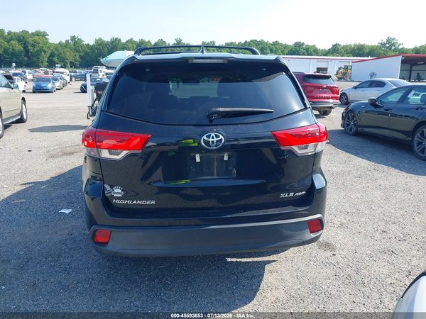 2019 TOYOTA HIGHLANDER XLE