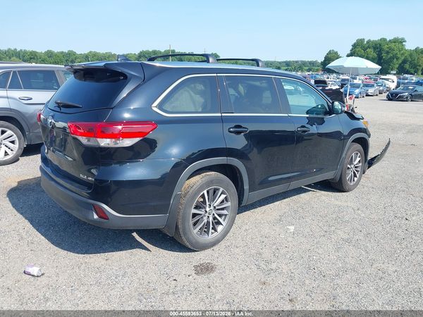 2019 TOYOTA HIGHLANDER XLE