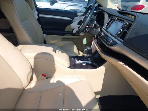 2019 TOYOTA HIGHLANDER XLE