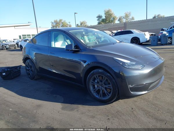 2025 TESLA MODEL Y
