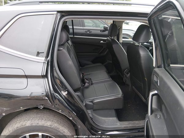 2021 VOLKSWAGEN TIGUAN — I8