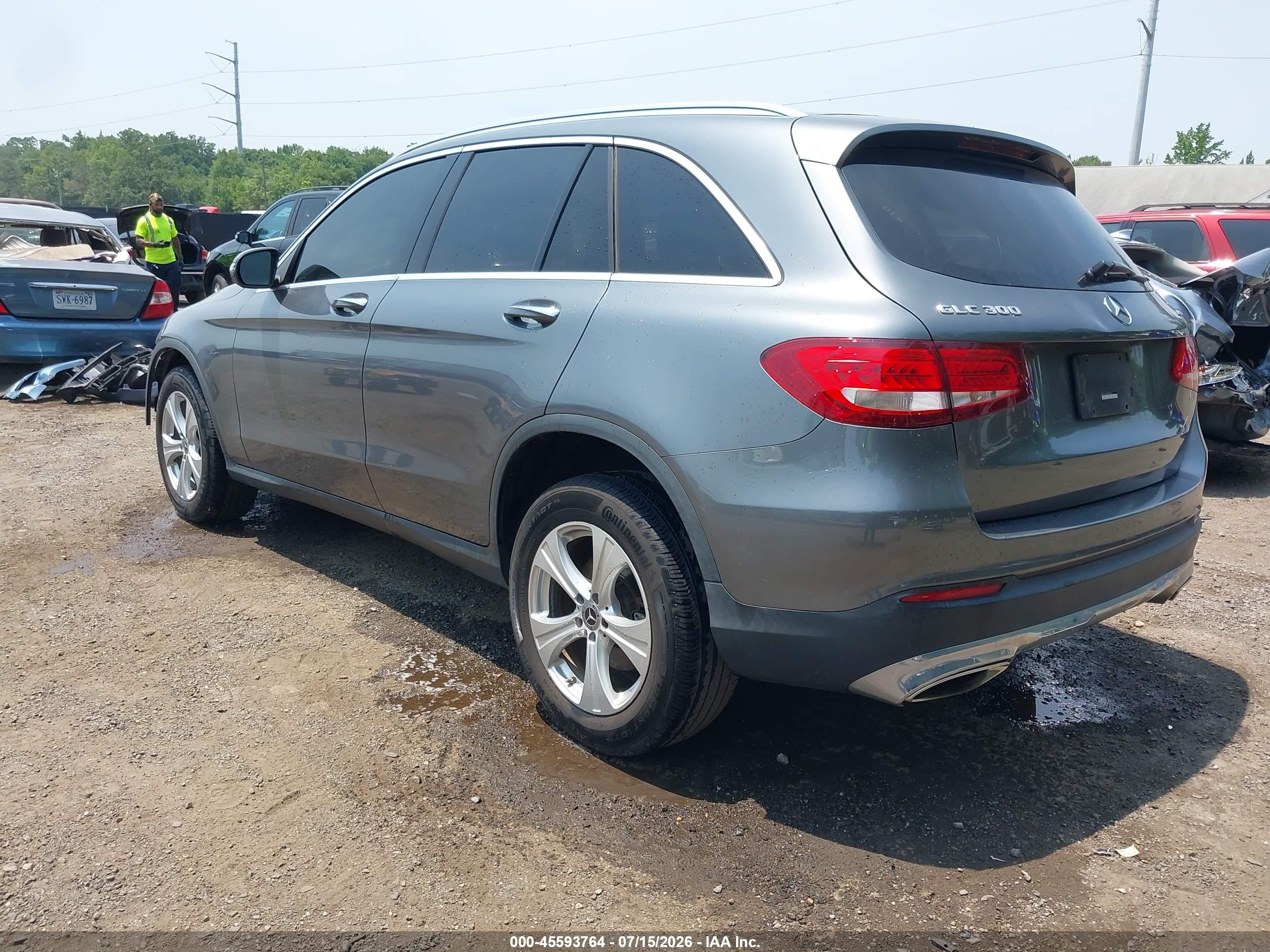 2018 MERCEDES-BENZ GLC 300 4MATIC