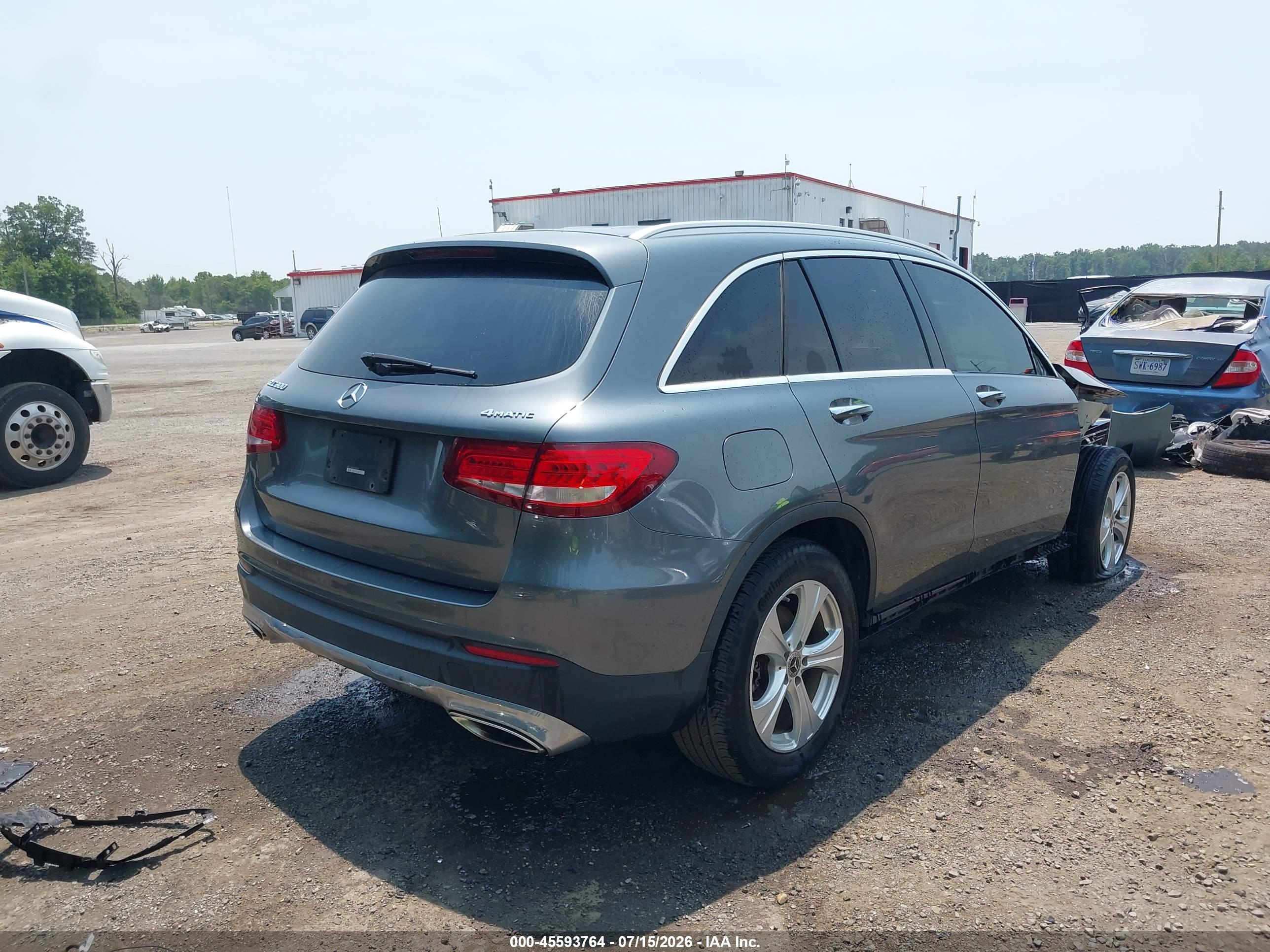 2018 MERCEDES-BENZ GLC 300 4MATIC