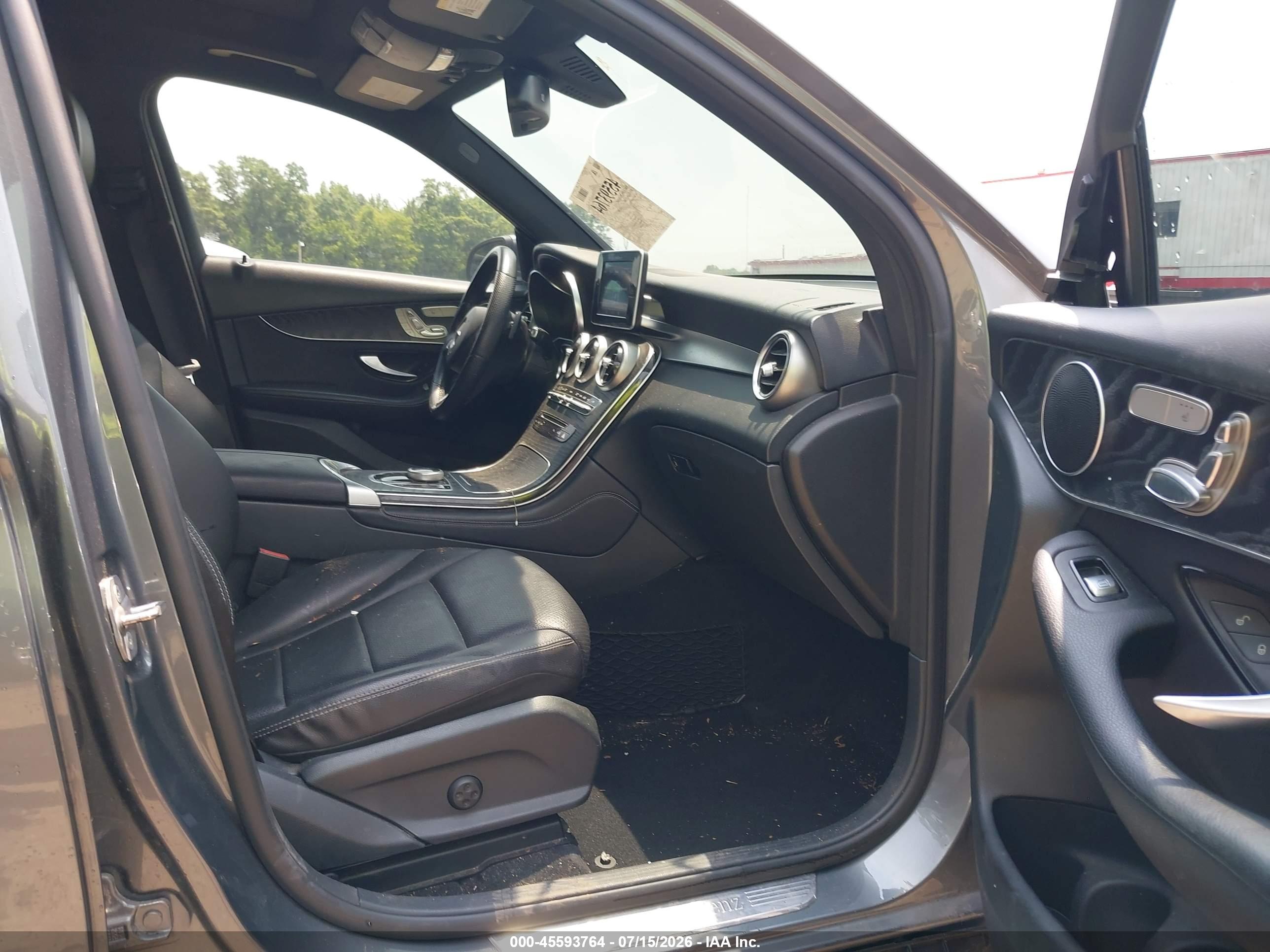 2018 MERCEDES-BENZ GLC 300 4MATIC