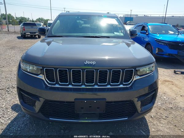 2025 JEEP GRAND CHEROKEE LAREDO X 4X4