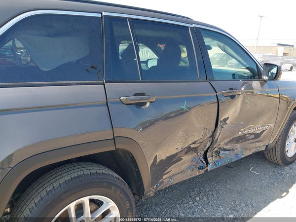 2025 JEEP GRAND CHEROKEE LAREDO X 4X4