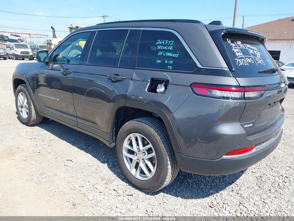 2025 JEEP GRAND CHEROKEE LAREDO X 4X4
