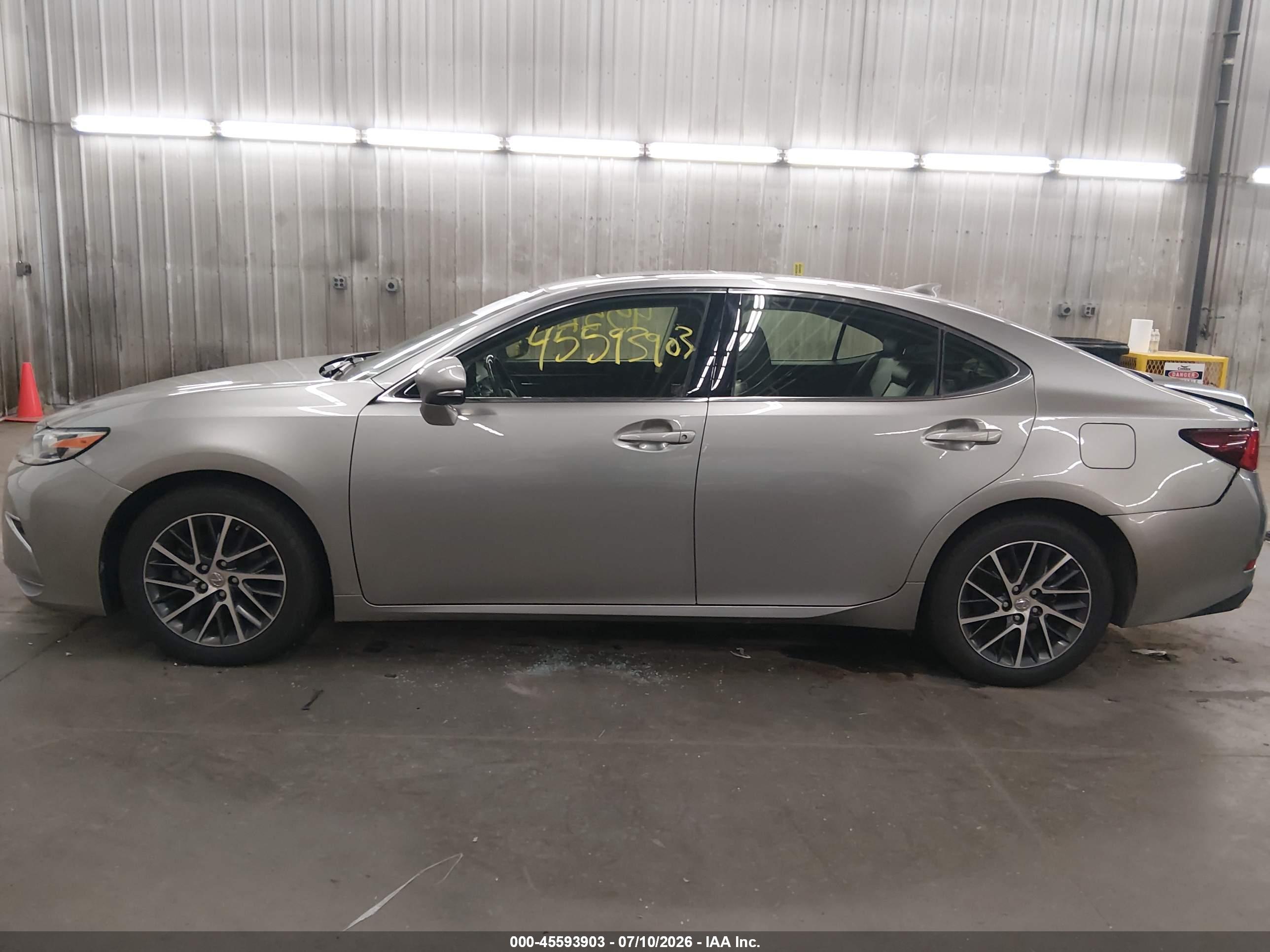2016 LEXUS ES 350