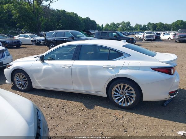2021 LEXUS ES 300H LUXURY