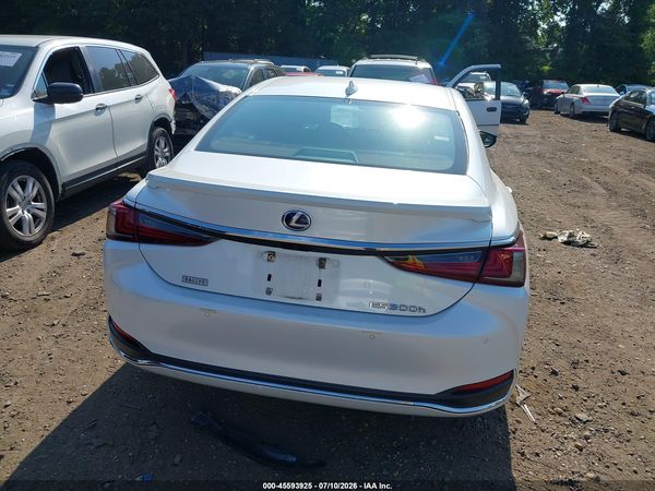 2021 LEXUS ES 300H LUXURY
