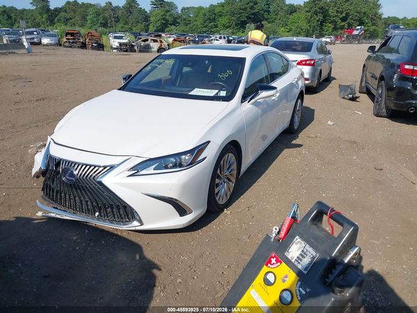 2021 LEXUS ES 300H LUXURY