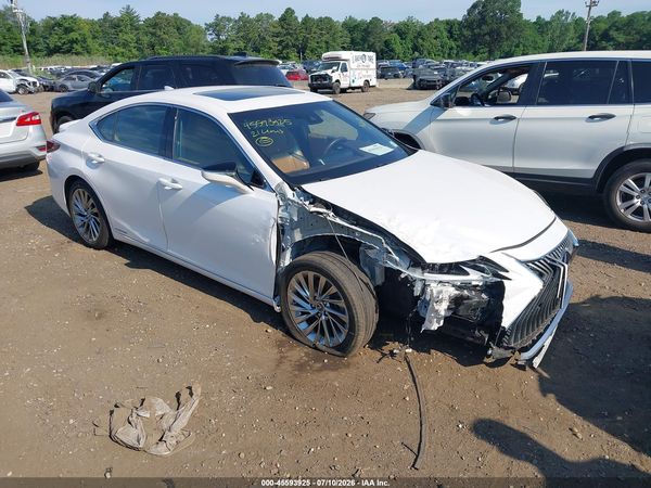2021 LEXUS ES 300H LUXURY