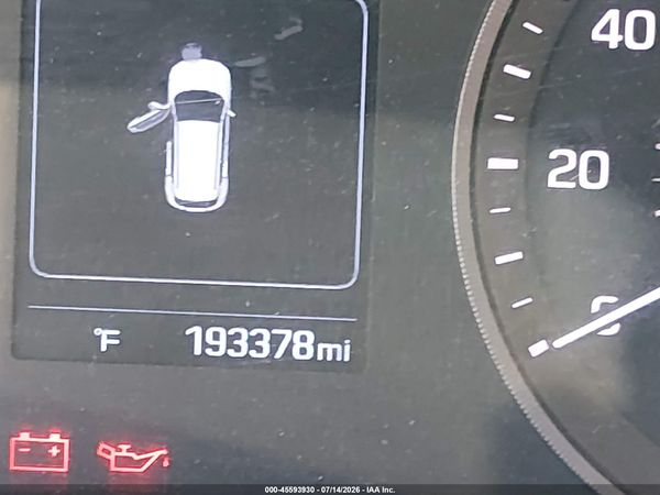 2016 HYUNDAI TUCSON SE