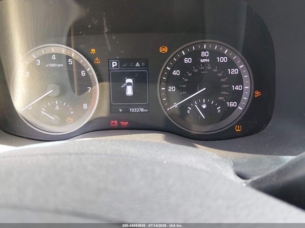 2016 HYUNDAI TUCSON SE