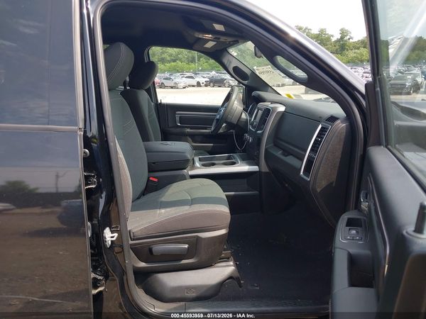 2022 RAM 1500 CLASSIC WARLOCK  4X4 6'4 BOX