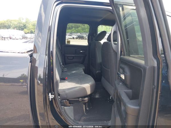 2022 RAM 1500 CLASSIC WARLOCK  4X4 6'4 BOX