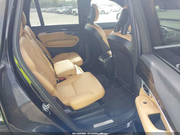 2018 VOLVO XC90 T6 MOMENTUM