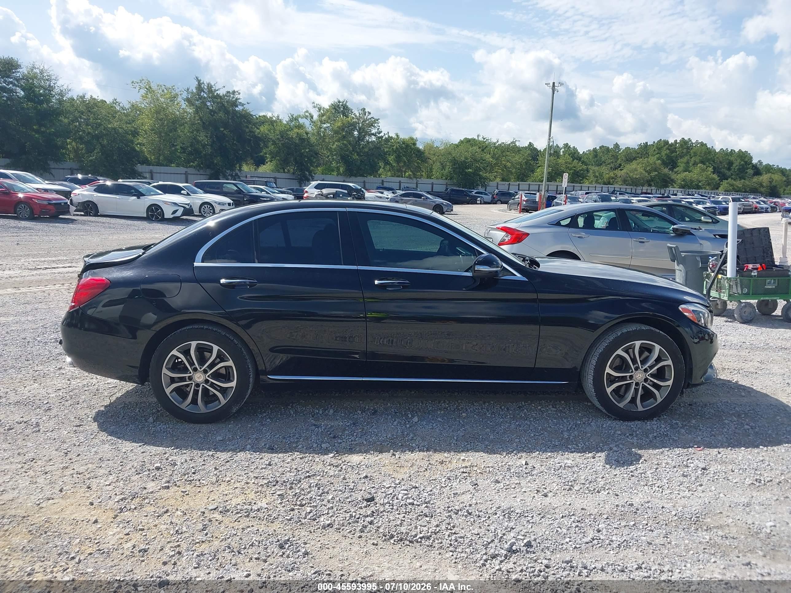 2015 MERCEDES-BENZ C 300 4MATIC