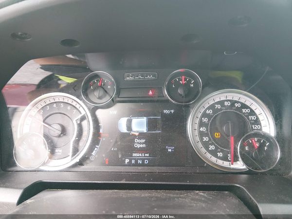 2022 RAM 1500 CLASSIC WARLOCK  4X4 6'4 BOX