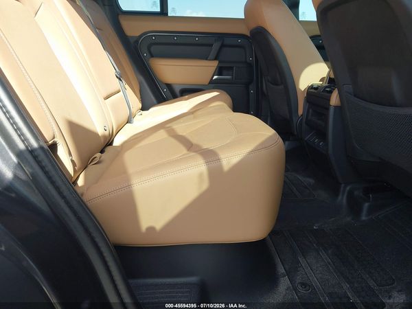 2025 LAND ROVER DEFENDER 110 P300
