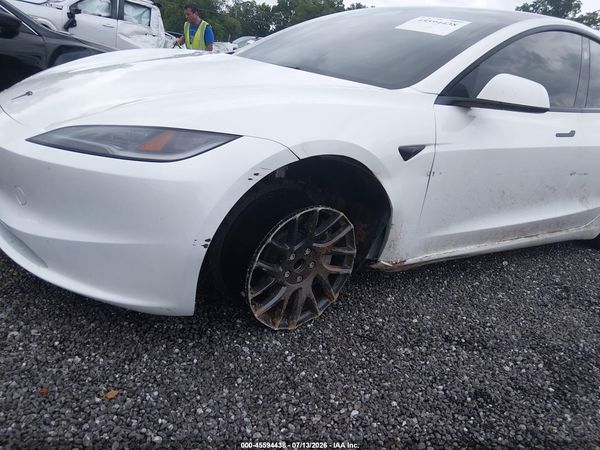 2026 TESLA MODEL 3