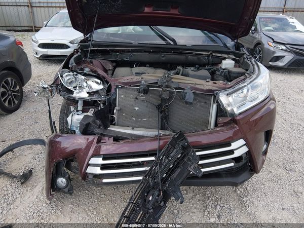2019 TOYOTA HIGHLANDER XLE
