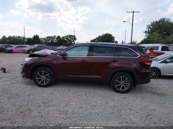 2019 TOYOTA HIGHLANDER XLE