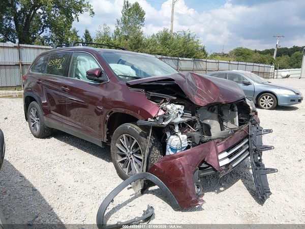 2019 TOYOTA HIGHLANDER XLE