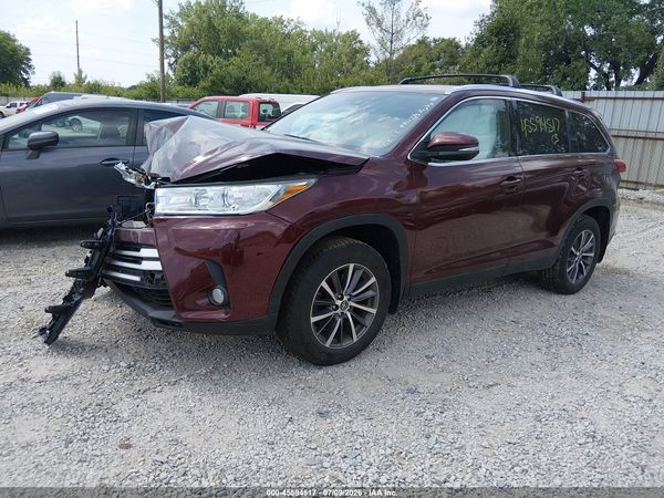 2019 TOYOTA HIGHLANDER XLE
