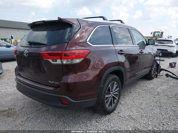 2019 TOYOTA HIGHLANDER XLE