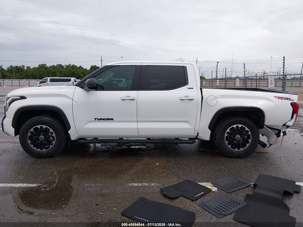 2022 TOYOTA TUNDRA SR5