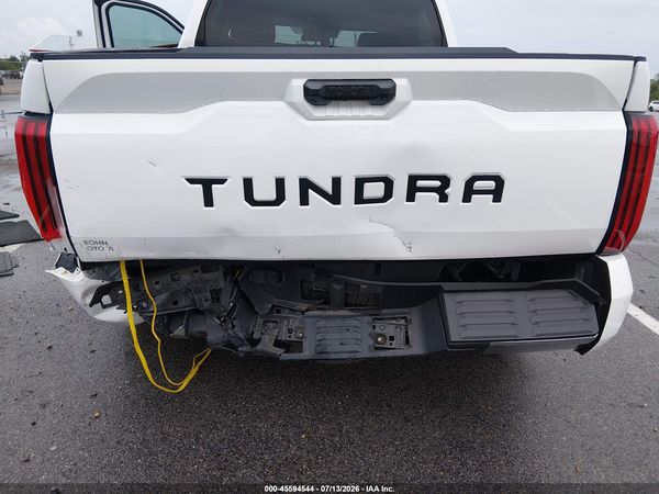 2022 TOYOTA TUNDRA SR5