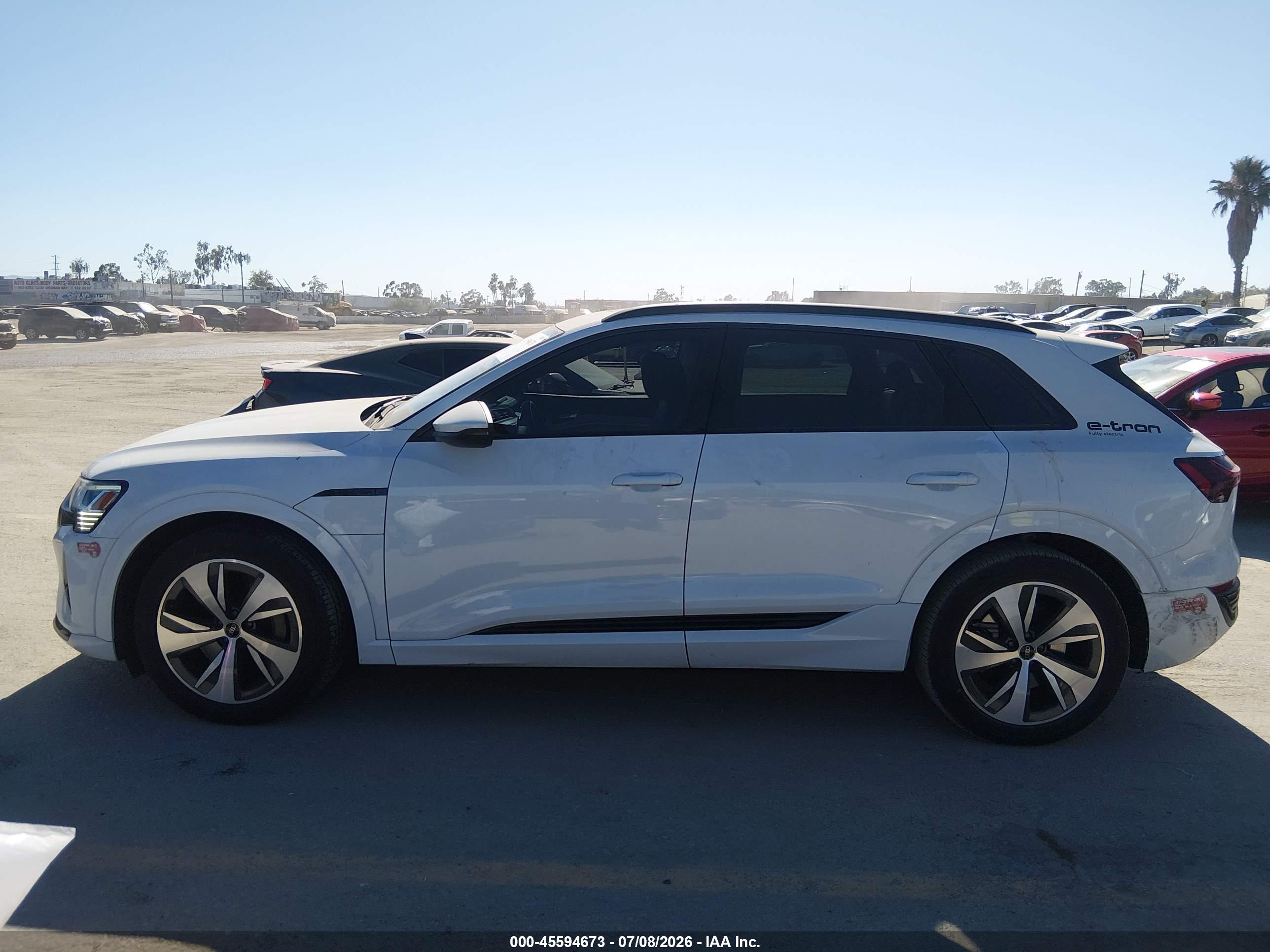 2024 AUDI Q8 E-TRON PREMIUM QUATTRO
