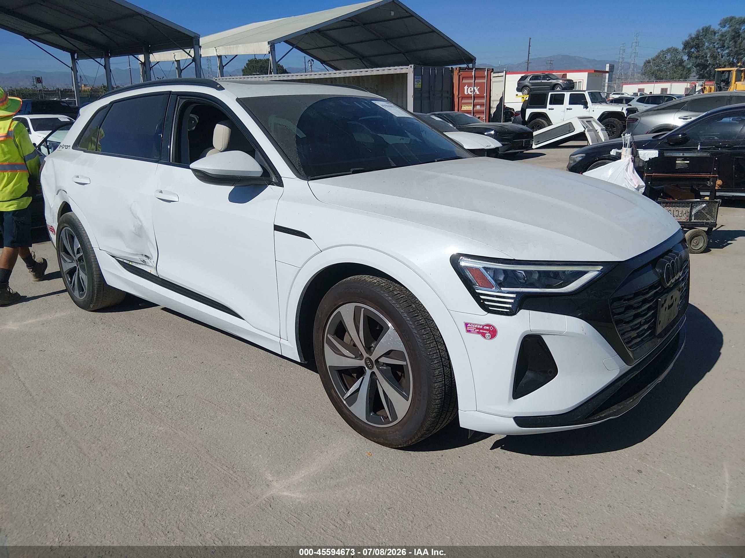 2024 AUDI Q8 E-TRON PREMIUM QUATTRO