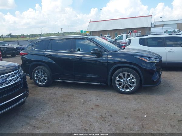 2021 TOYOTA HIGHLANDER LIMITED