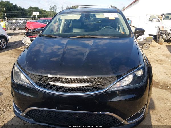 2017 CHRYSLER PACIFICA TOURING-L — I115