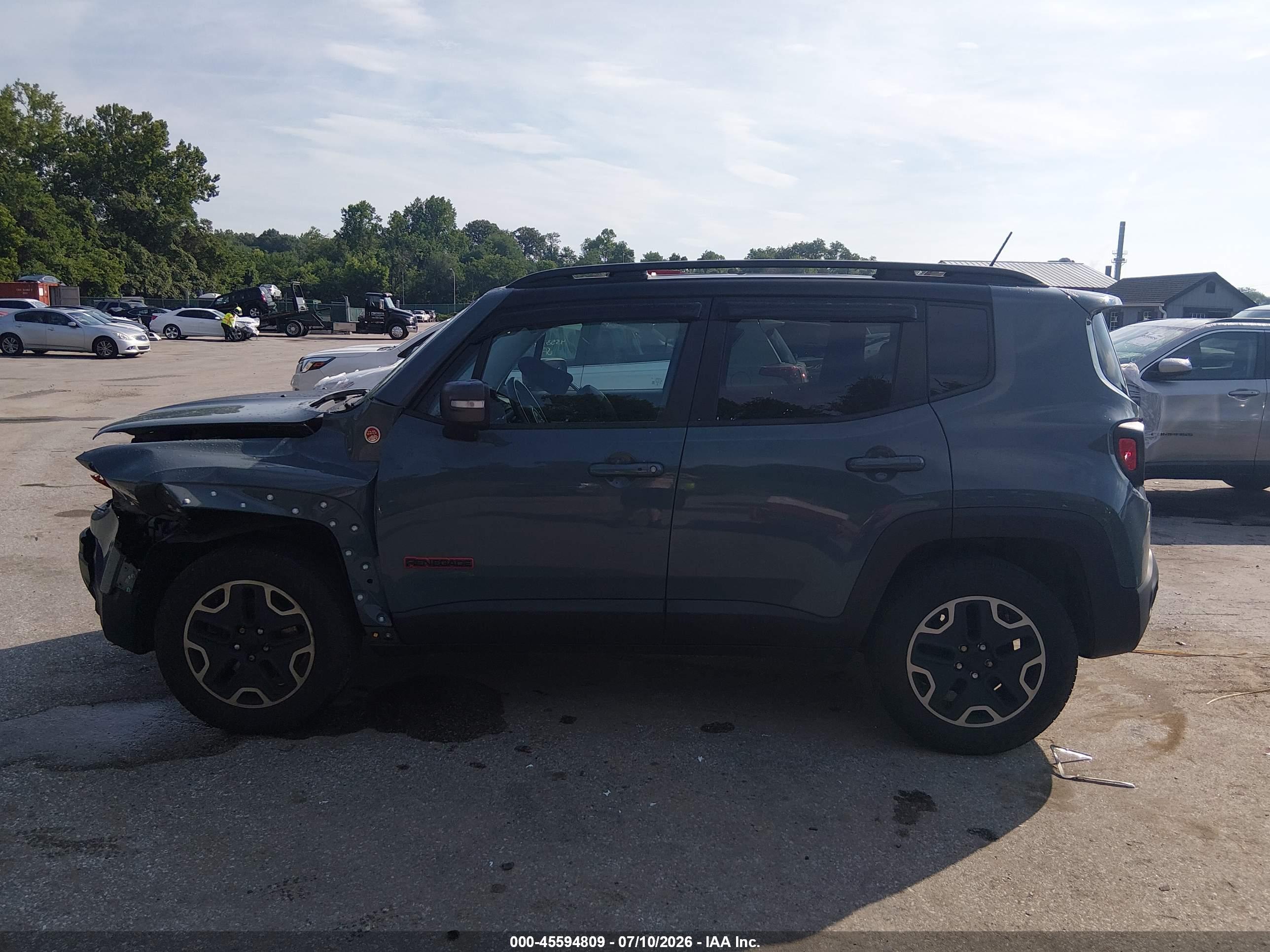 2016 JEEP RENEGADE TRAILHAWK