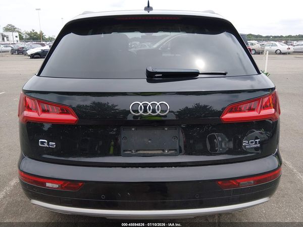 2018 AUDI Q5