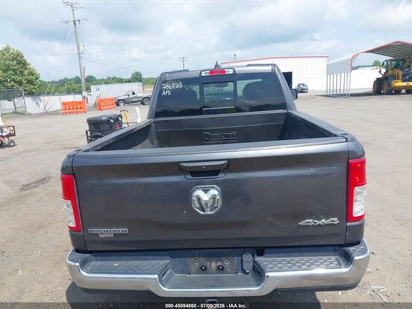 2022 RAM 1500 BIG HORN  4X4 6'4 BOX