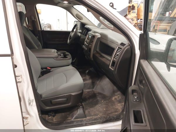 2019 RAM 1500 CLASSIC TRADESMAN  4X4 5'7 BOX — I5