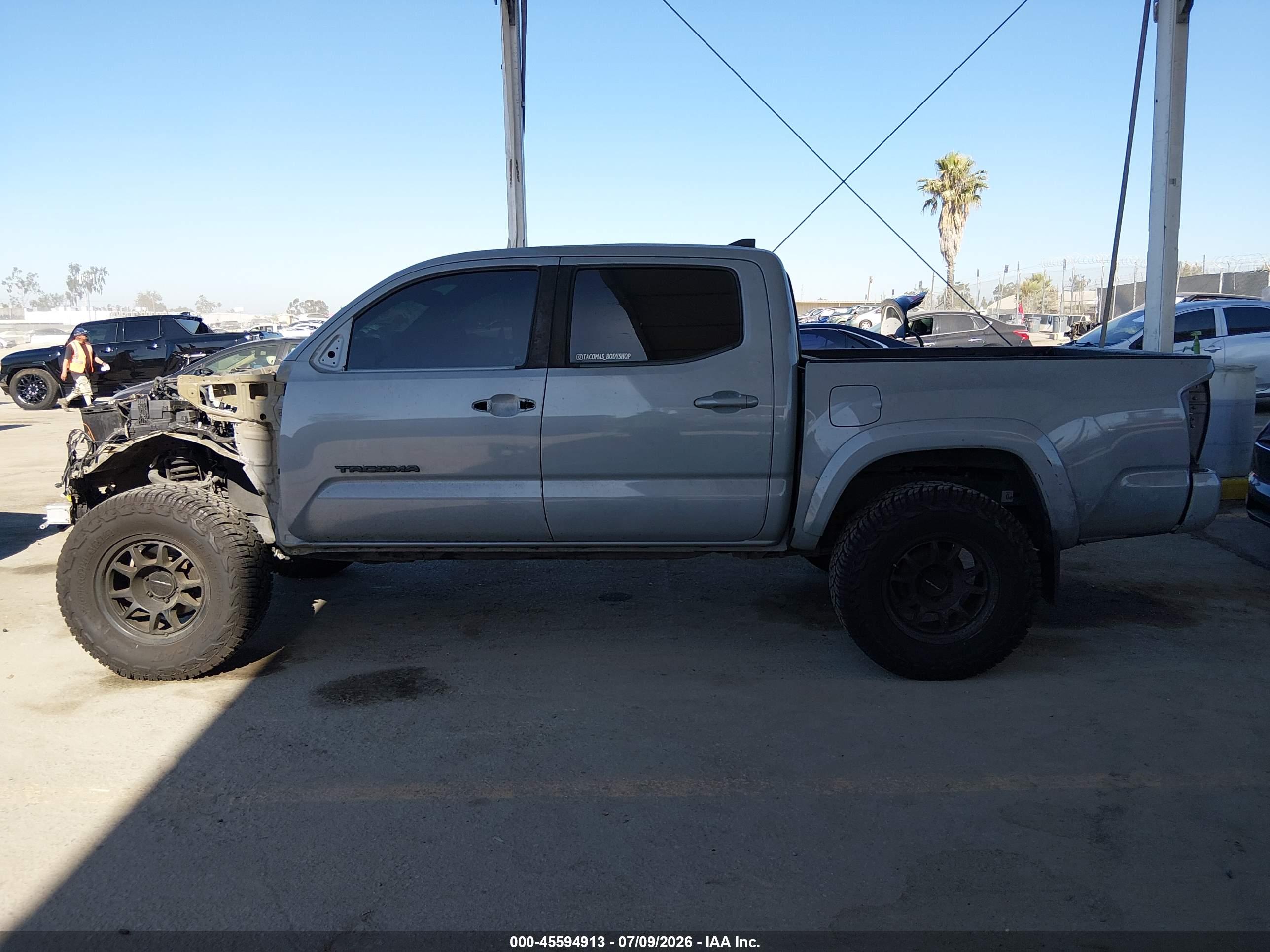 2019 TOYOTA TACOMA TRD SPORT